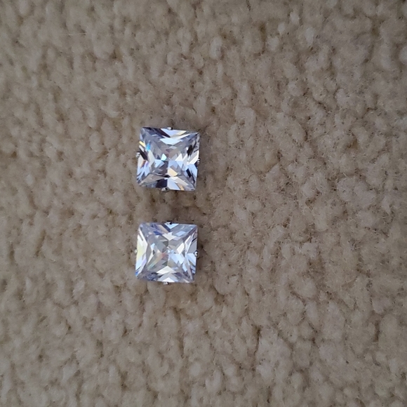 Earrings π₯HOST PICKπ₯ - Picture 4 of 5